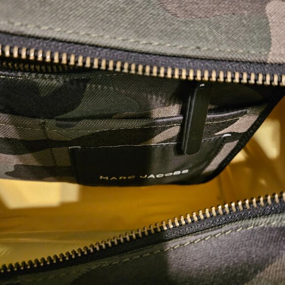 Marc Jacobs Medium Camouflage Tote - Picture 4 of 8
